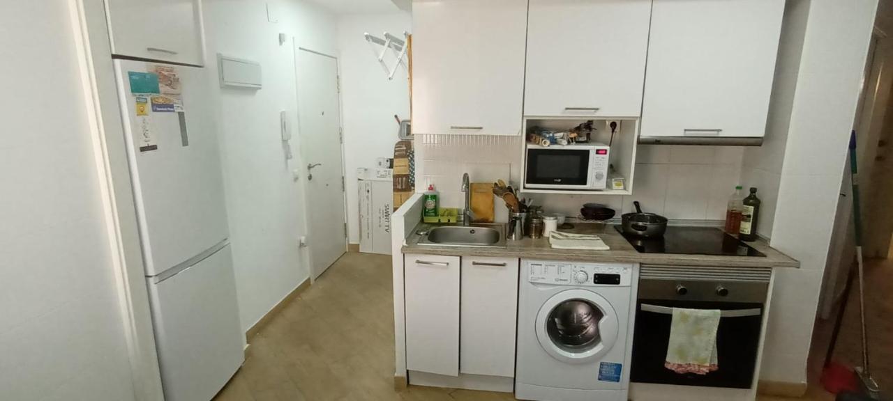 Habitacion Ap Madrid Exterior photo